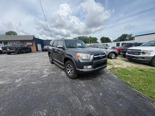 Magnetic Gray Metallic 2010 Toyota 4Runner SR5