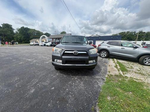 Magnetic Gray Metallic 2010 Toyota 4Runner SR5