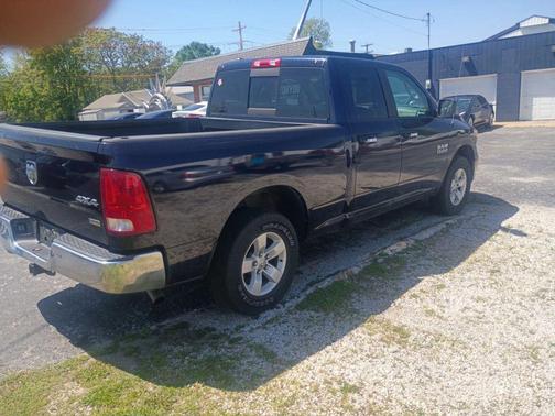 True Blue Pearlcoat 2016 RAM 1500 SLT