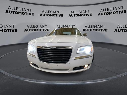 Bright White Clearcoat 2011 Chrysler 300C Base