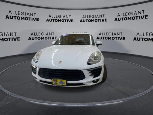 White 2017 Porsche Macan Macan Sport Edition