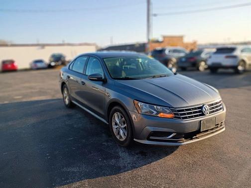 2018 Volkswagen Passat 2.0T S