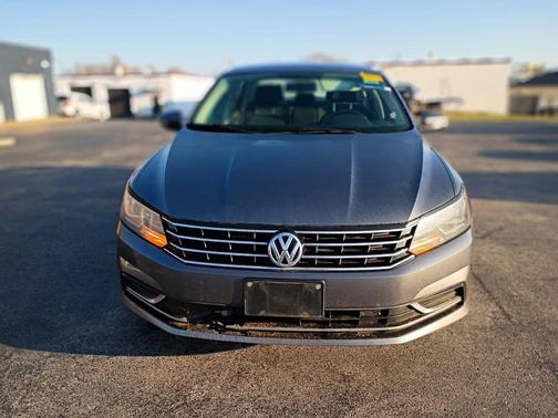 2018 Volkswagen Passat 2.0T S