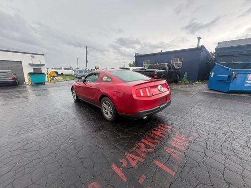 RED CANDY METALLIC TINTED CC 2012 Ford Mustang V6 Premium