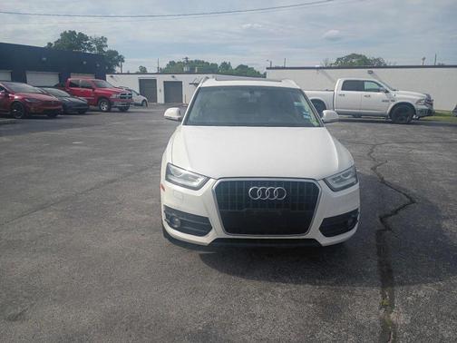 White 2015 Audi Q3 2.0T Premium Plus