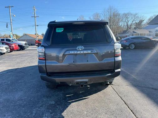 2018 Toyota 4Runner SR5