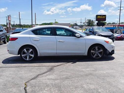 2013 Acura ILX 2.0L Technology