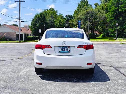 2013 Acura ILX 2.0L Technology