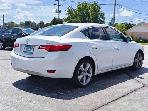 2013 Acura ILX 2.0L Technology