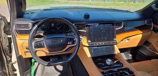 Luxury White Pearlcoat 2022 Jeep Grand Wagoneer Series III 4x4