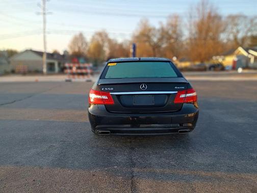 2010 Mercedes-Benz E-Class E 550 4MATIC Sedan 4D