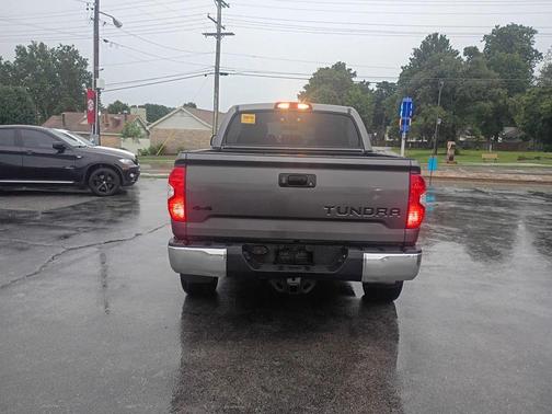 Magnetic Gray Metallic 2015 Toyota Tundra SR5