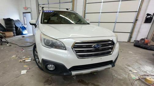 Crystal White Pearl 2017 Subaru Outback 3.6R Touring