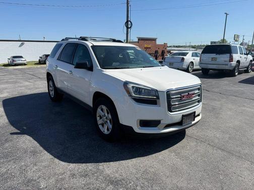 White 2015 GMC Acadia SLE-2