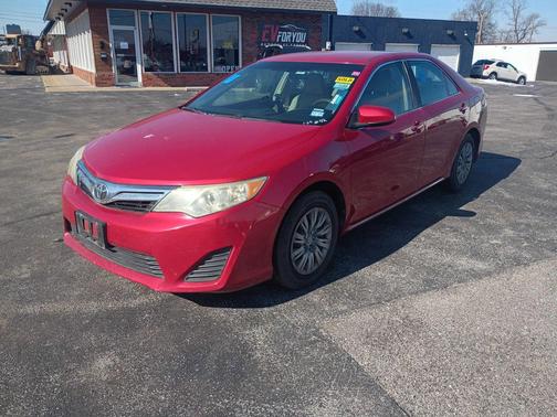 2014 Toyota Camry LE