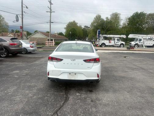 Quartz White Pearl 2018 Hyundai SONATA Sport