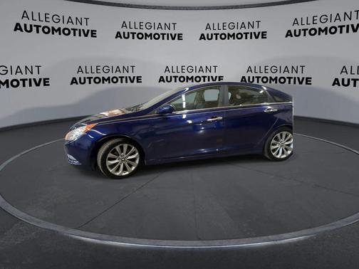 2011 Hyundai SONATA SE