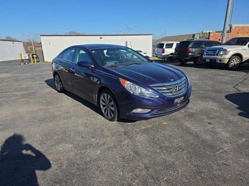 2011 Hyundai SONATA SE
