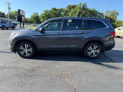 Modern Steel Metallic 2016 Honda Pilot EX-L