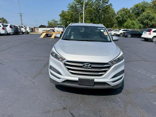 Molten Silver 2018 Hyundai TUCSON SEL