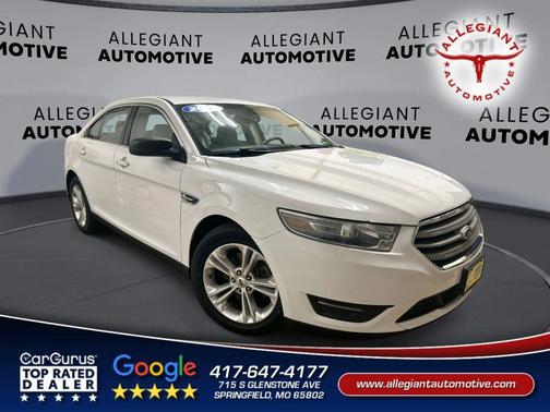 Oxford White 2013 Ford Taurus SEL
