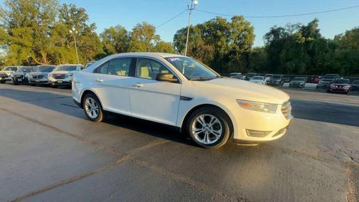 Oxford White 2013 Ford Taurus SEL