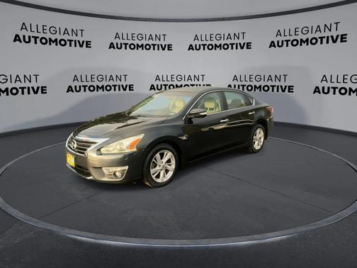Storm 2015 Nissan Altima 2.5 SV
