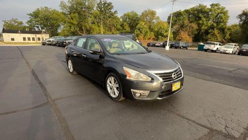 Storm 2015 Nissan Altima 2.5 SV