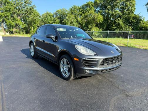 2017 Porsche Macan Macan