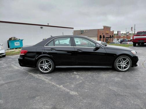 2016 Mercedes-Benz E-Class 4MATIC