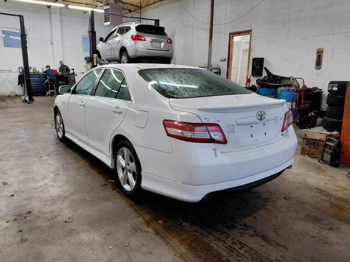2011 Toyota Camry SE