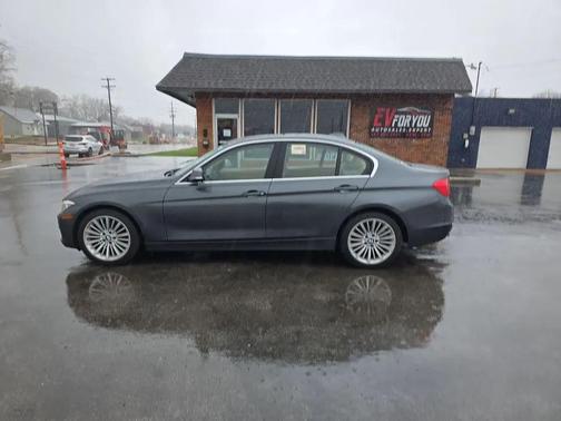 2012 BMW 328 328i Sedan 4D