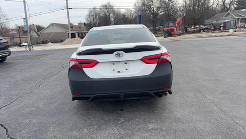 2018 Toyota Camry SE