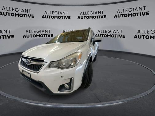 Crystal White Pearl 2016 Subaru Crosstrek 2.0i Premium