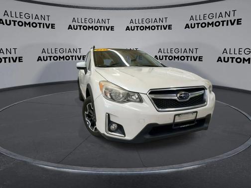 Crystal White Pearl 2016 Subaru Crosstrek 2.0i Premium