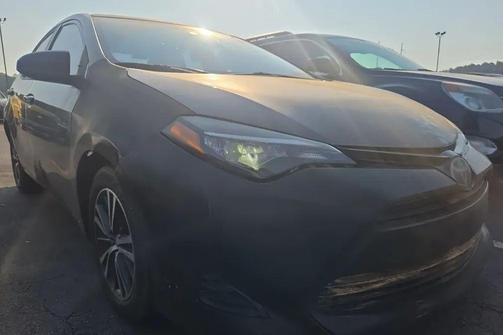 Black Sand Pearl 2017 Toyota Corolla LE