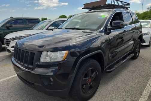 Brilliant Black Crystal Pearlcoat 2012 Jeep Grand Cherokee Laredo