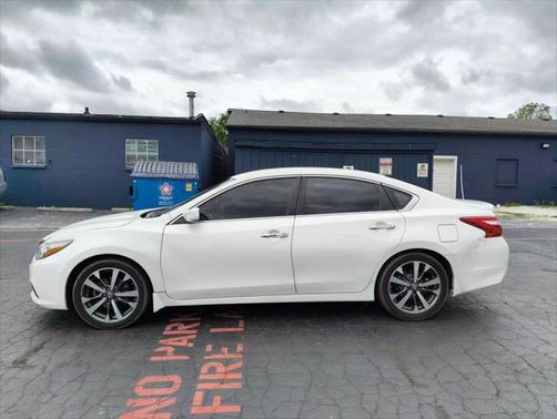 2016 Nissan Altima 2.5 SR