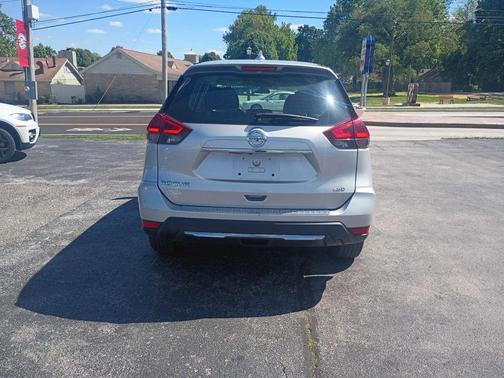 Brilliant Silver 2018 Nissan Rogue S