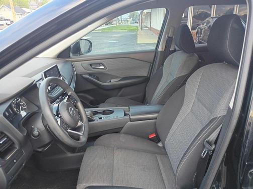 Super Black 2021 Nissan Rogue SV