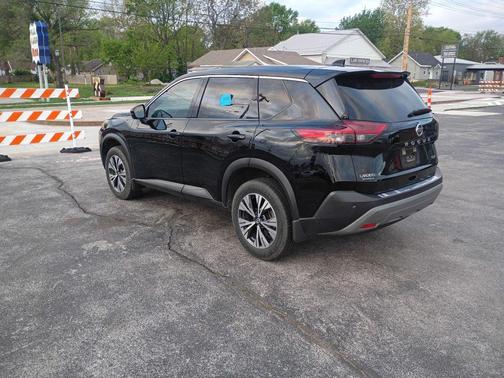 Super Black 2021 Nissan Rogue SV