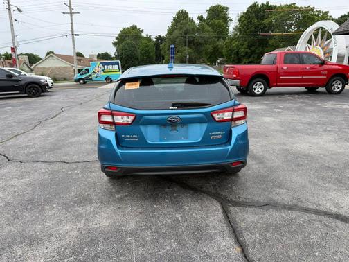 Island Blue Pearl 2017 Subaru Impreza 2.0i Sport
