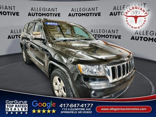 Brilliant Black Crystal Pearlcoat 2011 Jeep Grand Cherokee Limited