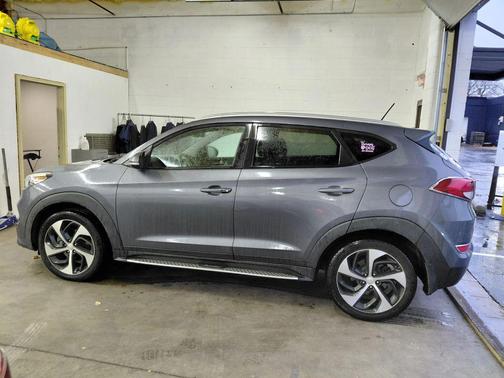 2016 Hyundai TUCSON Sport
