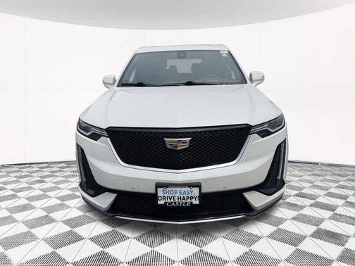 Crystal White Tricoat 2021 Cadillac XT6 Sport AWD