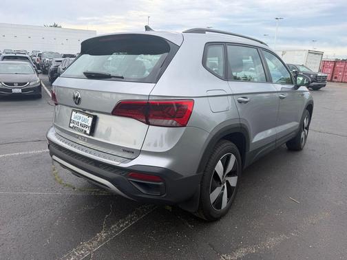 Pyrite Silver Metallic 2024 Volkswagen Taos 1.5T S