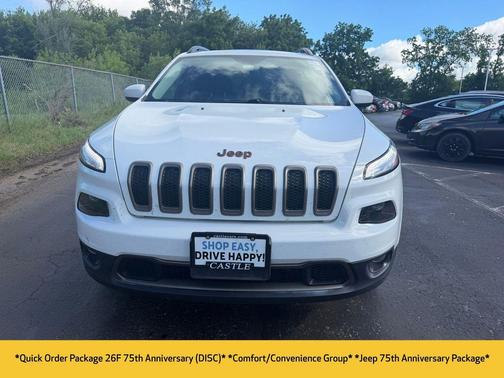 Bright White Clearcoat 2017 Jeep Cherokee Latitude