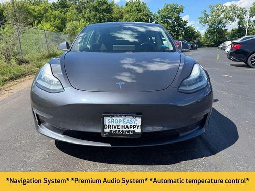 Gray 2019 Tesla Model 3 Performance
