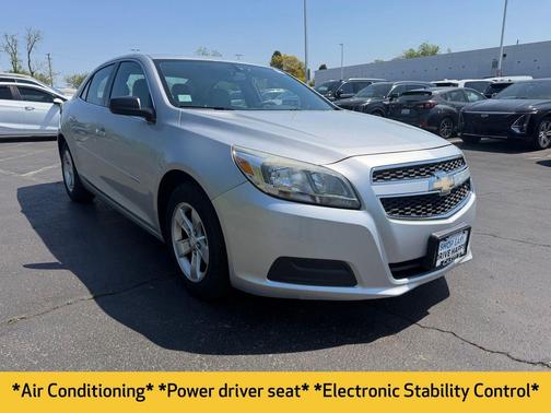 Silver Ice Metallic 2013 Chevrolet Malibu 1LS