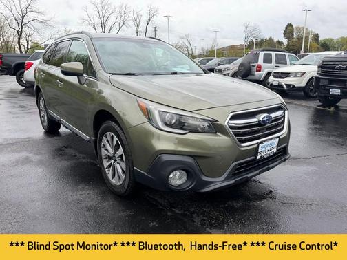 Wilderness Green Metallic 2019 Subaru Outback 2.5i Touring